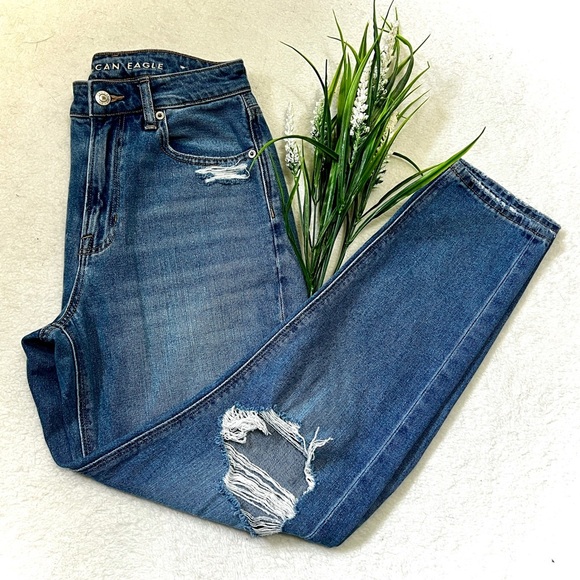 American Eagle Distressed Mom Jeans - Size 2 (26") - Picture 1 of 13